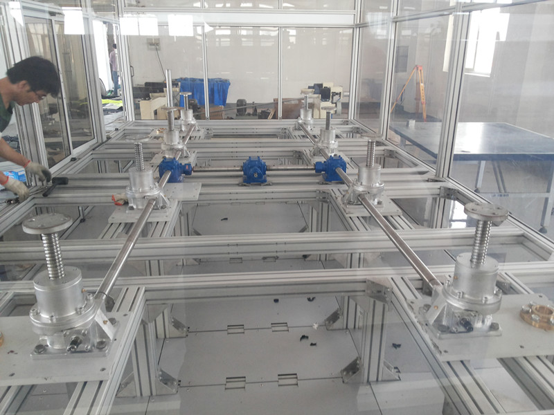 八臺同步安裝現(xiàn)現(xiàn)場